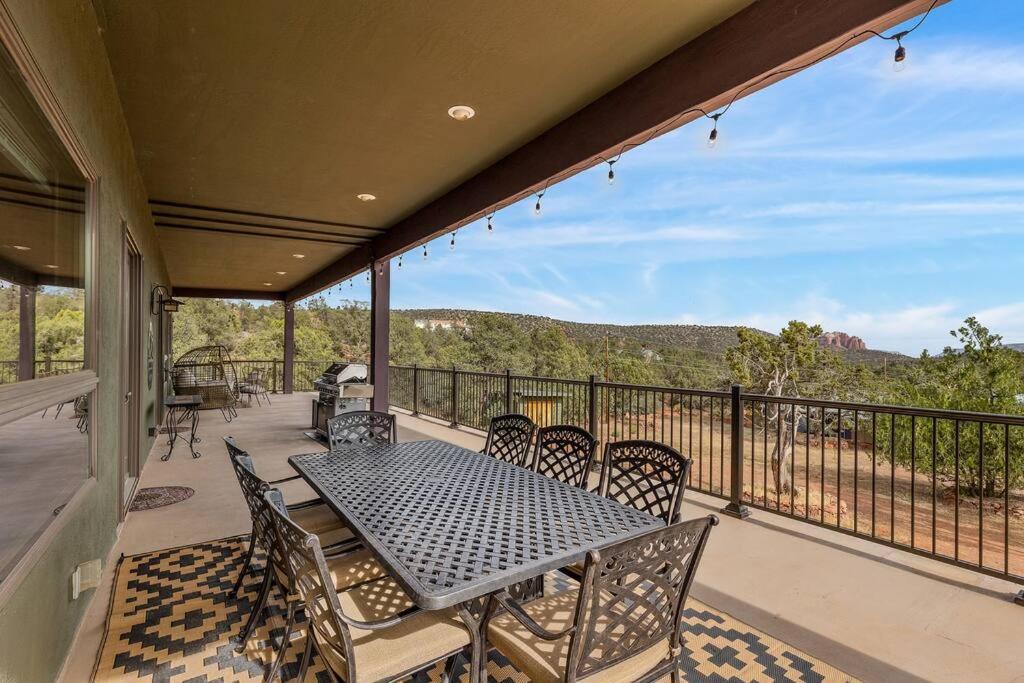 Close To Fresh Creek! Sleeps 12 ~ Amazing Views W/Serene Open Space ~ Hot Tub + Game Room ~ Trails Outside سيدونا المظهر الخارجي الصورة