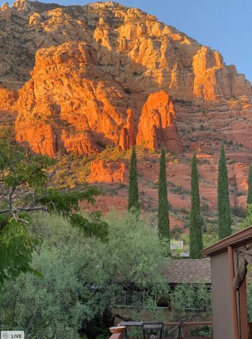 Close To Fresh Creek! Sleeps 12 ~ Amazing Views W/Serene Open Space ~ Hot Tub + Game Room ~ Trails Outside سيدونا المظهر الخارجي الصورة